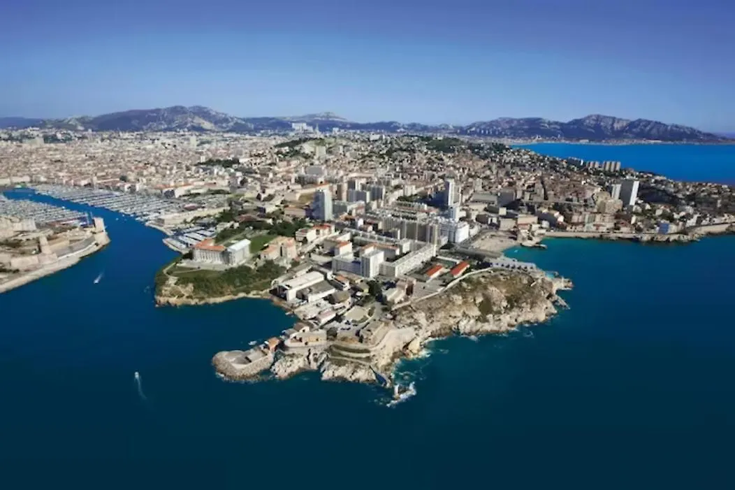 Appart Standing Free Parking Balcony Terrasse & Clim Marseille France