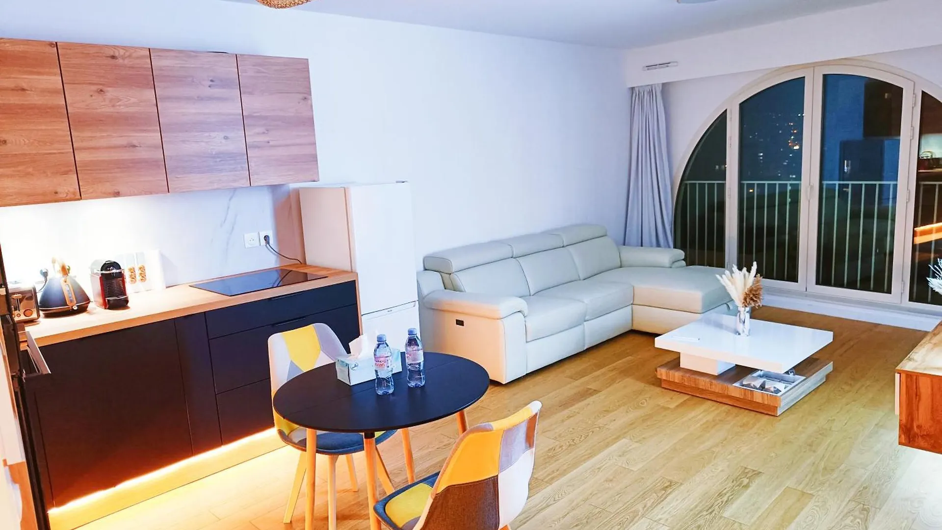 Appart Standing Free Parking Balcony Terrasse & Clim Marseille France